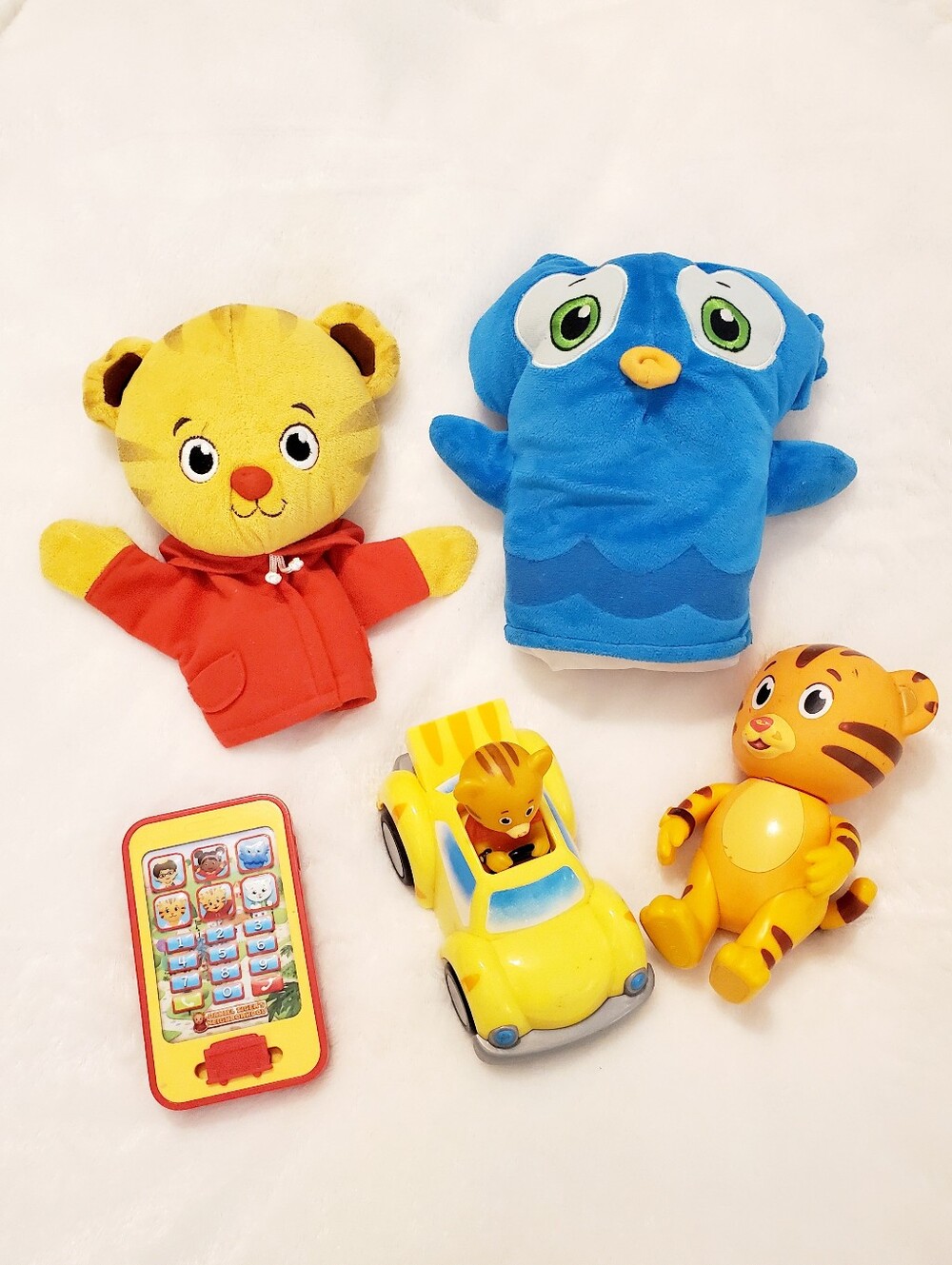 Daniel Tiger Plush Puppet and Toy Set PBS KIDS